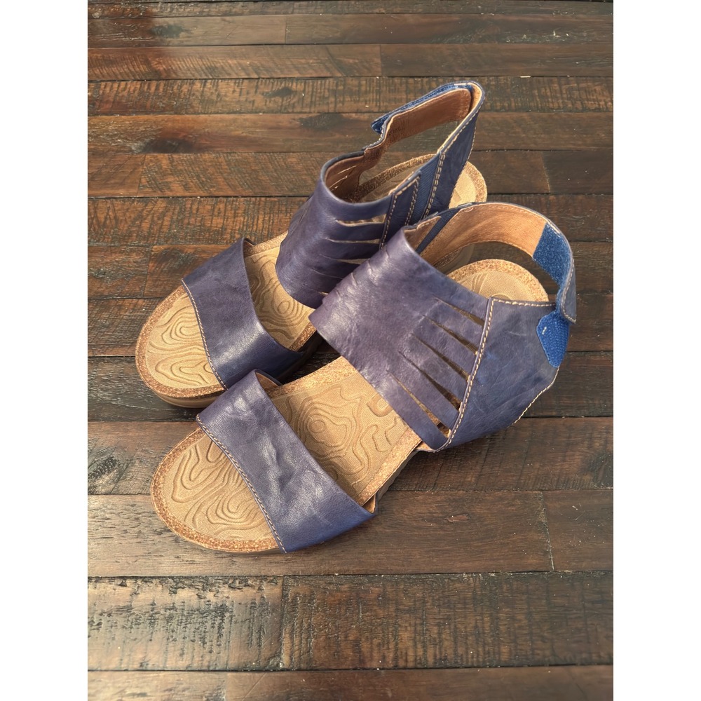 Bionica Womens Indigo Blue Leather Wedge Sandals Laser Cut Strap Size 8M